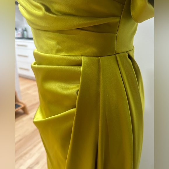 Elegant Off-Shoulder Olive Gown with Draping Detail. Special occasion gown! - Picture 4 of 9